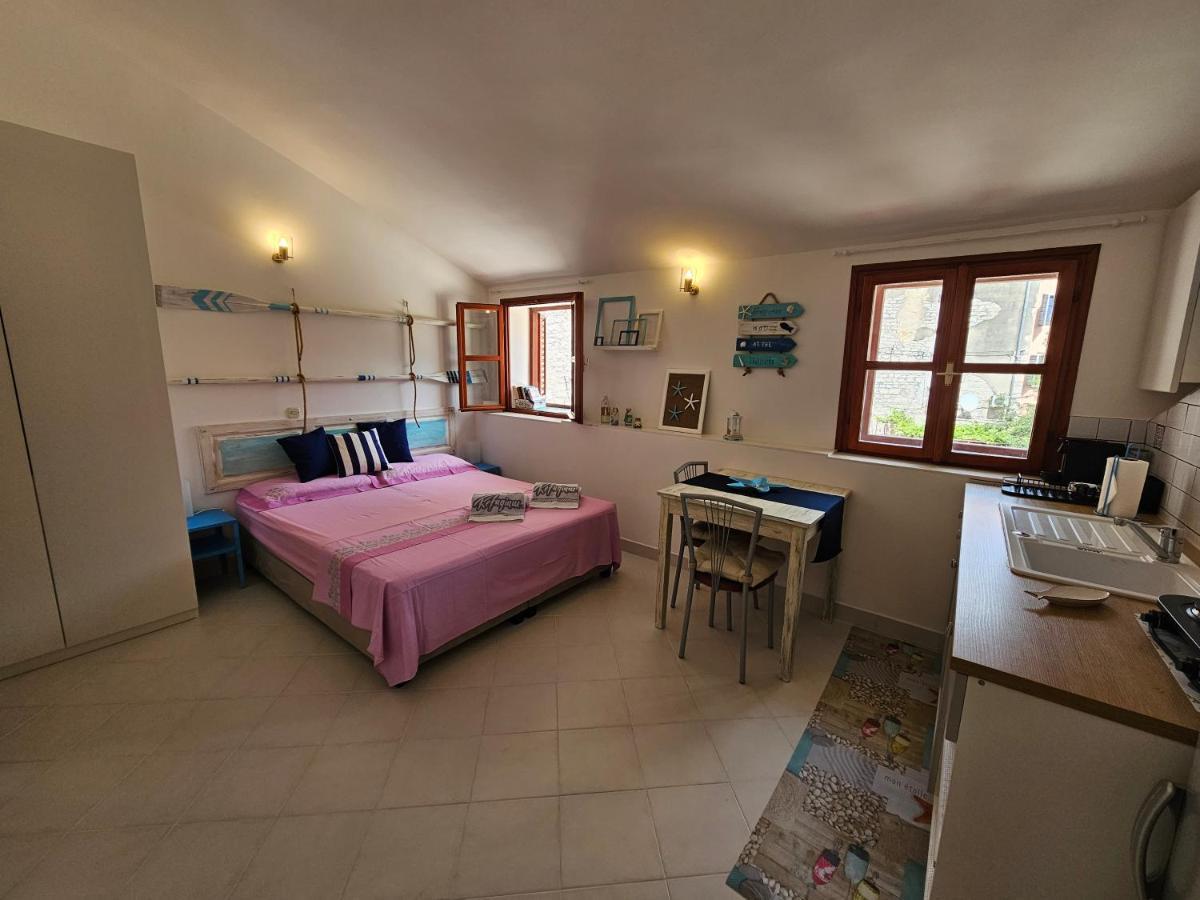 Studio Mare Fuori With Terrace Ровин Екстериор снимка
