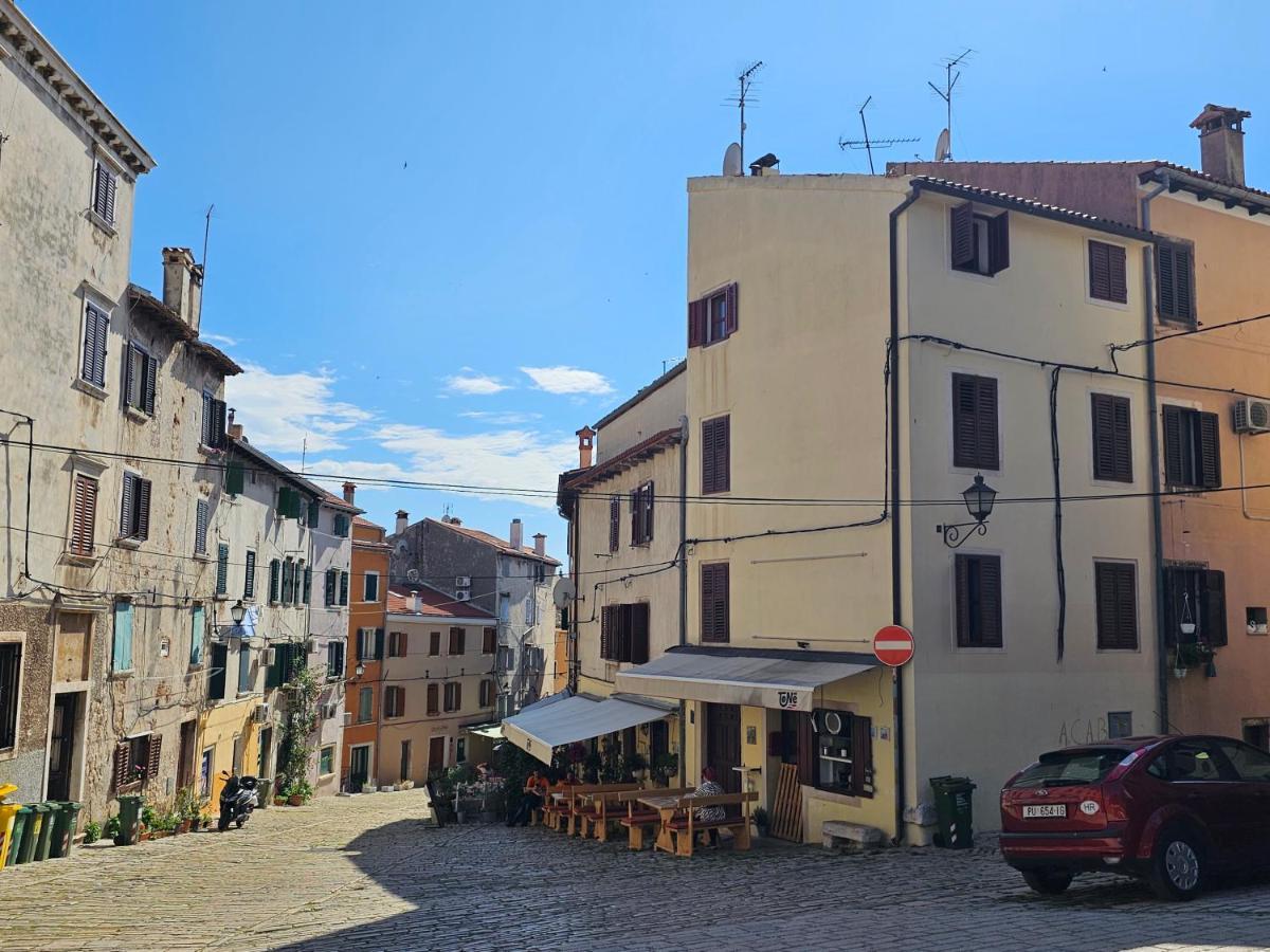 Studio Mare Fuori With Terrace Ровин Екстериор снимка